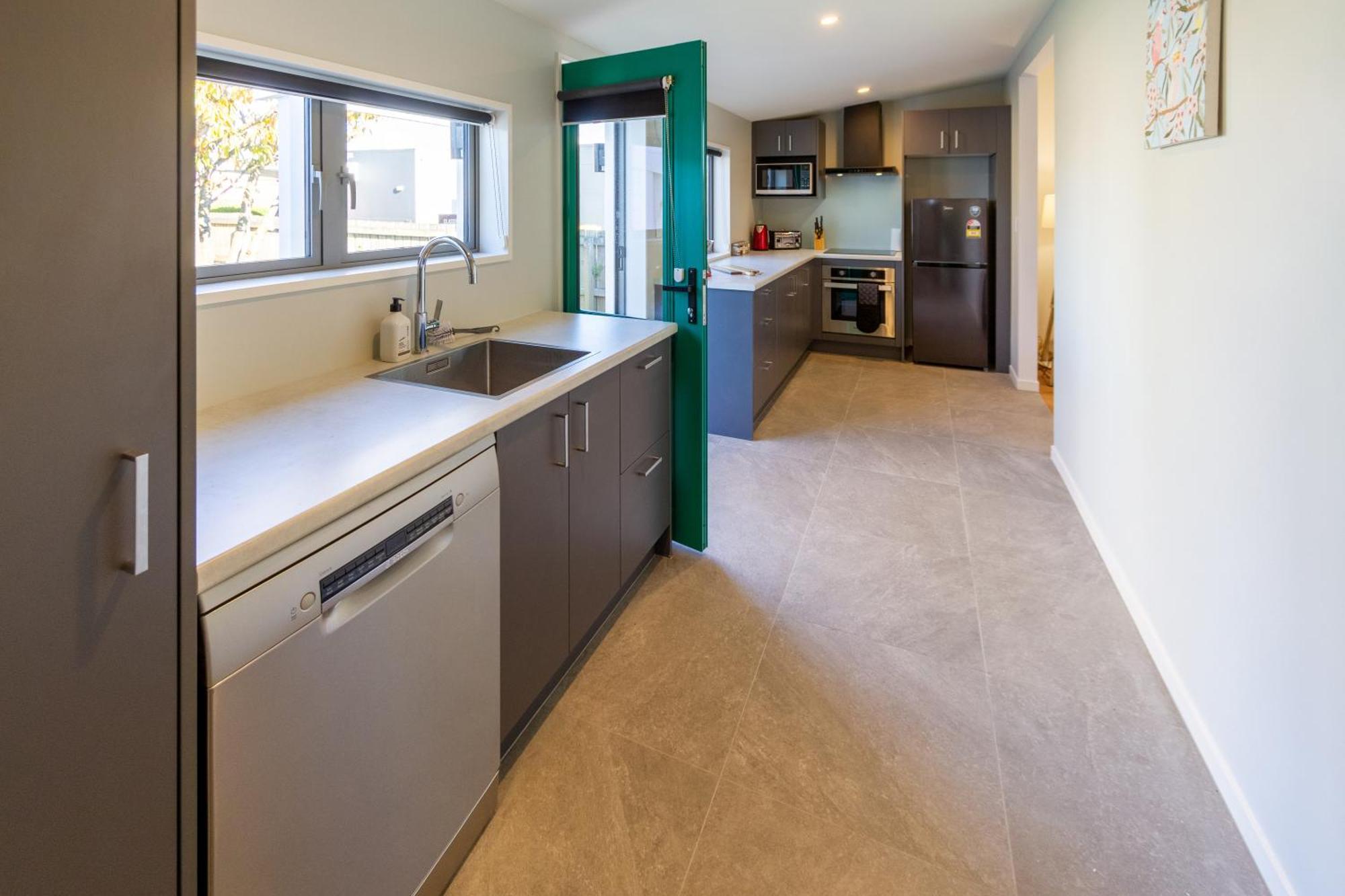 Charming 3 Bedroom Home Near Christchurch City Buitenkant foto